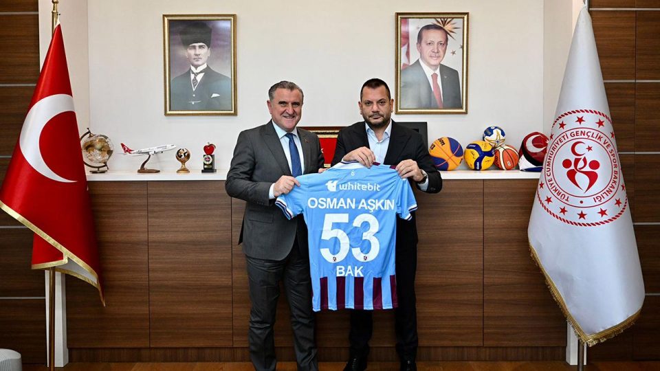 Trabzonspor Başkanı Ertuğrul Doğan’dan Bakan Osman Aşkın Bak’a ziyaret