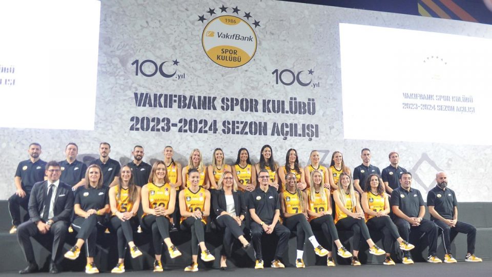 VakıfBank Voleybol Takımı sezon öncesi medya ile buluştu